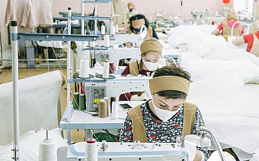 Một số giải pháp hiệu quả để phát triển ngành may mặc của Việt Nam vào năm 2023.